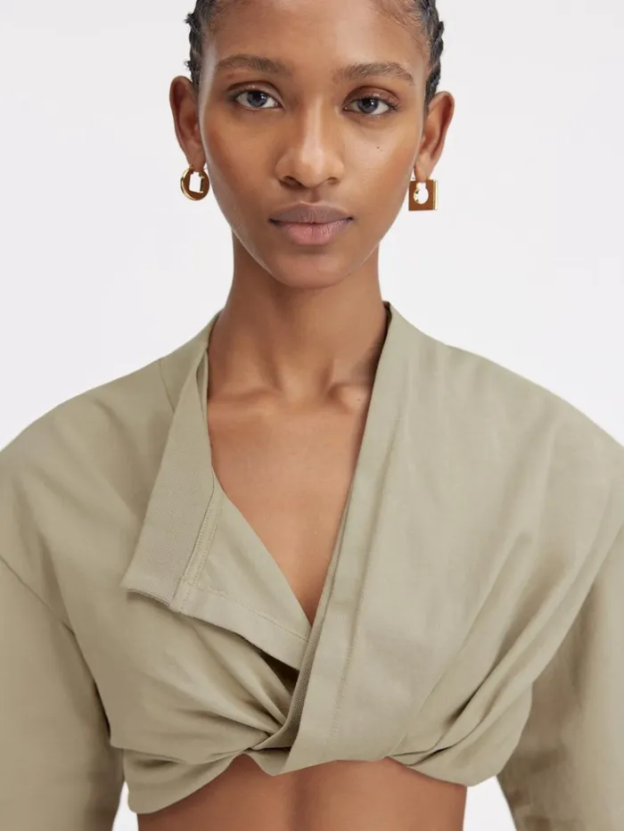 Women Tops and Shirts JACQUEMUS The Bahia Cropped Tshirt Light Khaki Women Tops and Shirts JACQUEMUS The Bahia Cropped Tshirt Light Khaki